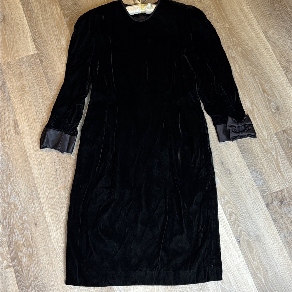 Albert Nipon Boutique Black Velvet Dress | Plus Size 14 Vintage Union Made Midi